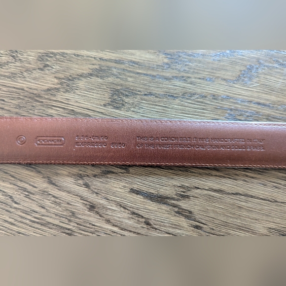 COACH | Leather Belt - Picture 2 of 4